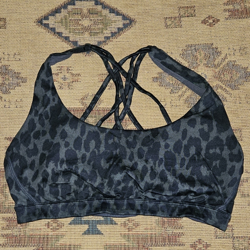 Victoria's Secret Essential Strappy Sports Bra